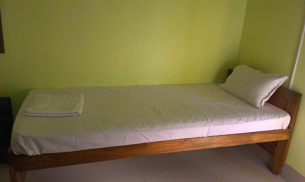 Hotel Vinayak Māldah Exteriör bild
